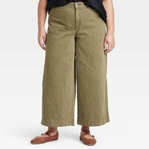 Wise Leg Cripped Jeans-Olive Green